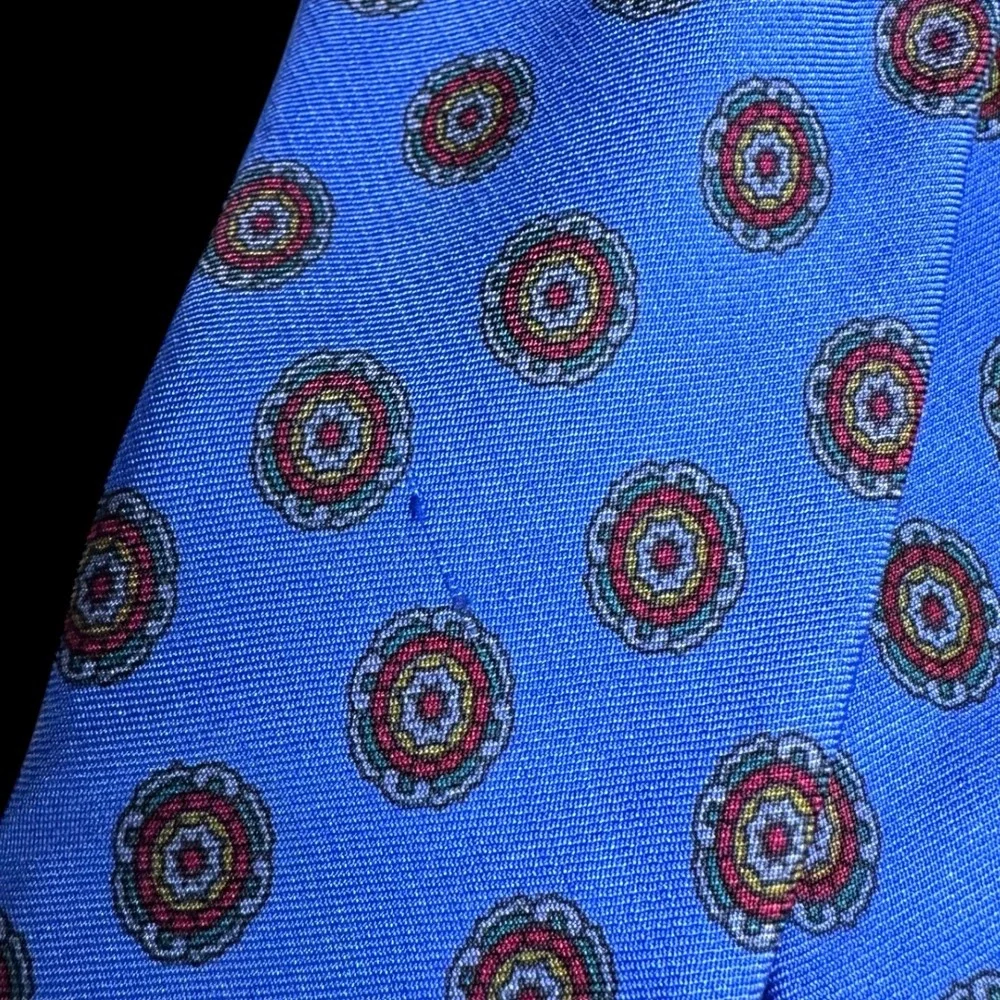 Brooks‎ Brothers Makers Silk Tie Blue Medallion Geometric Mens Necktie USA Made